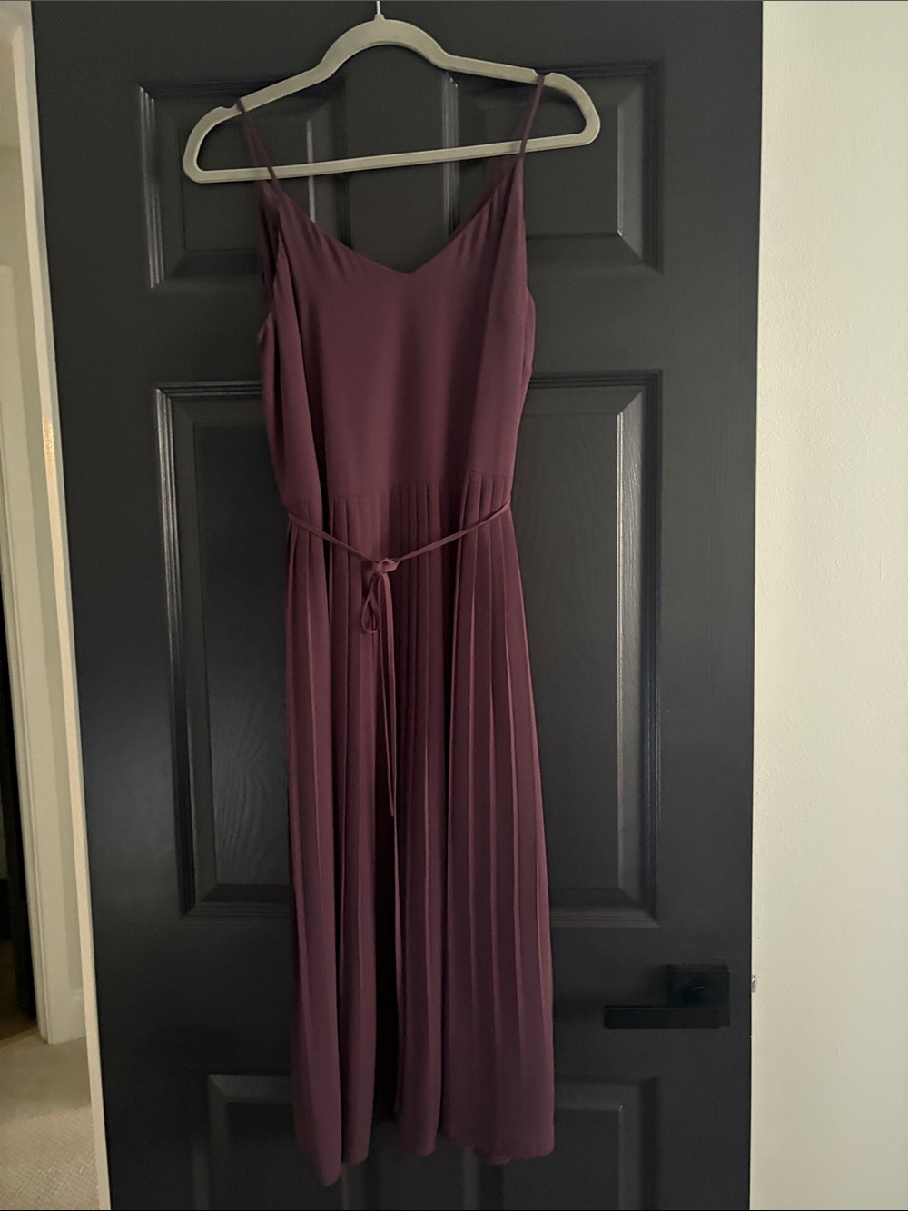 LOFT Sleeveless V-Neck Pleated Maxi Dress - Plum